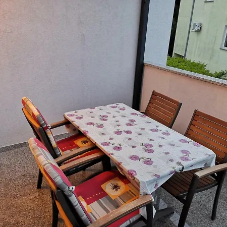 Fucane Sunrise Apartment *